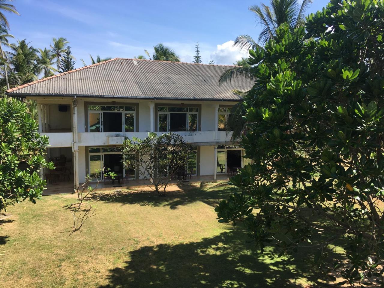 Raja Beach Hotel Balapitiya Luaran gambar