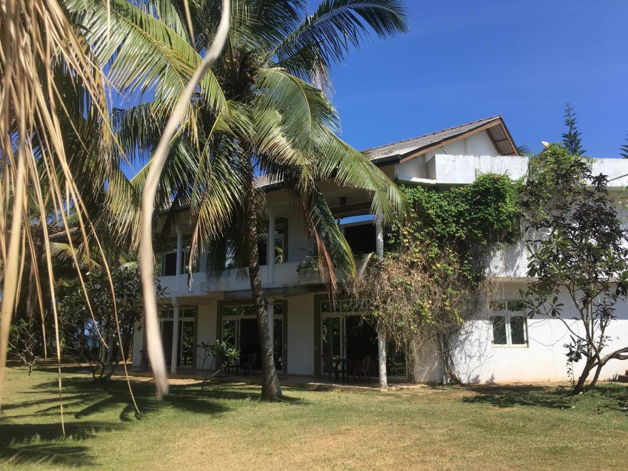 Raja Beach Hotel Balapitiya Luaran gambar